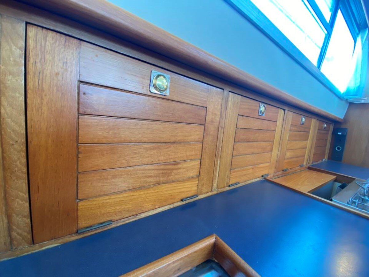 1981-james-caddy-34-5-9a5611