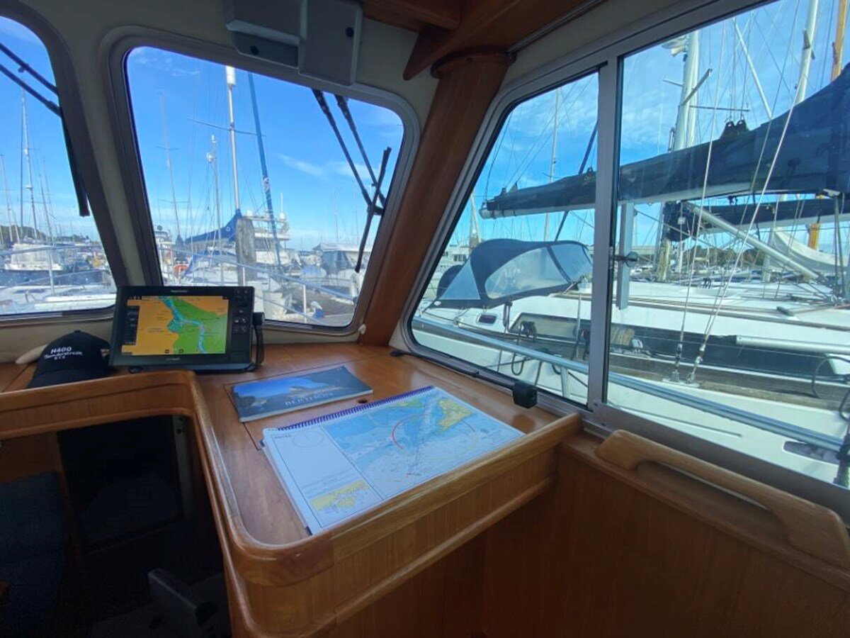 1981-james-caddy-34-5-9a5611