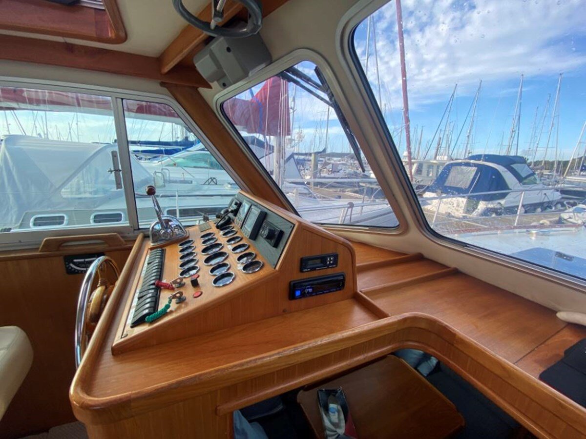 1981-james-caddy-34-5-9a5611