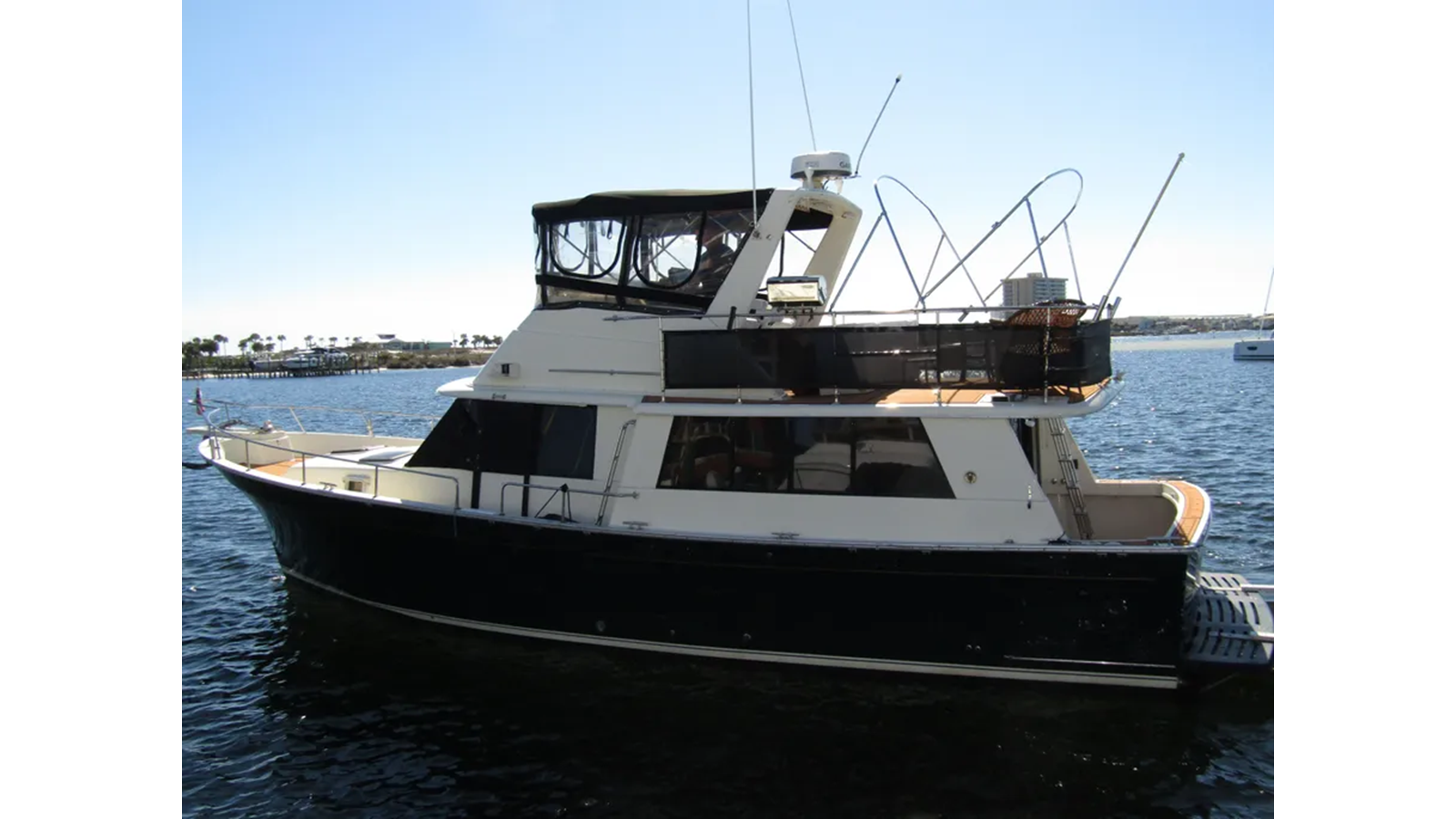 1981-mainship-40-46895a