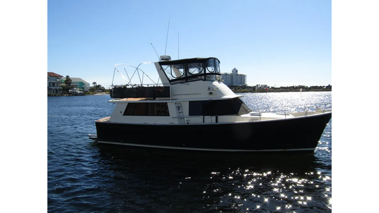 1981-mainship-40-46895a