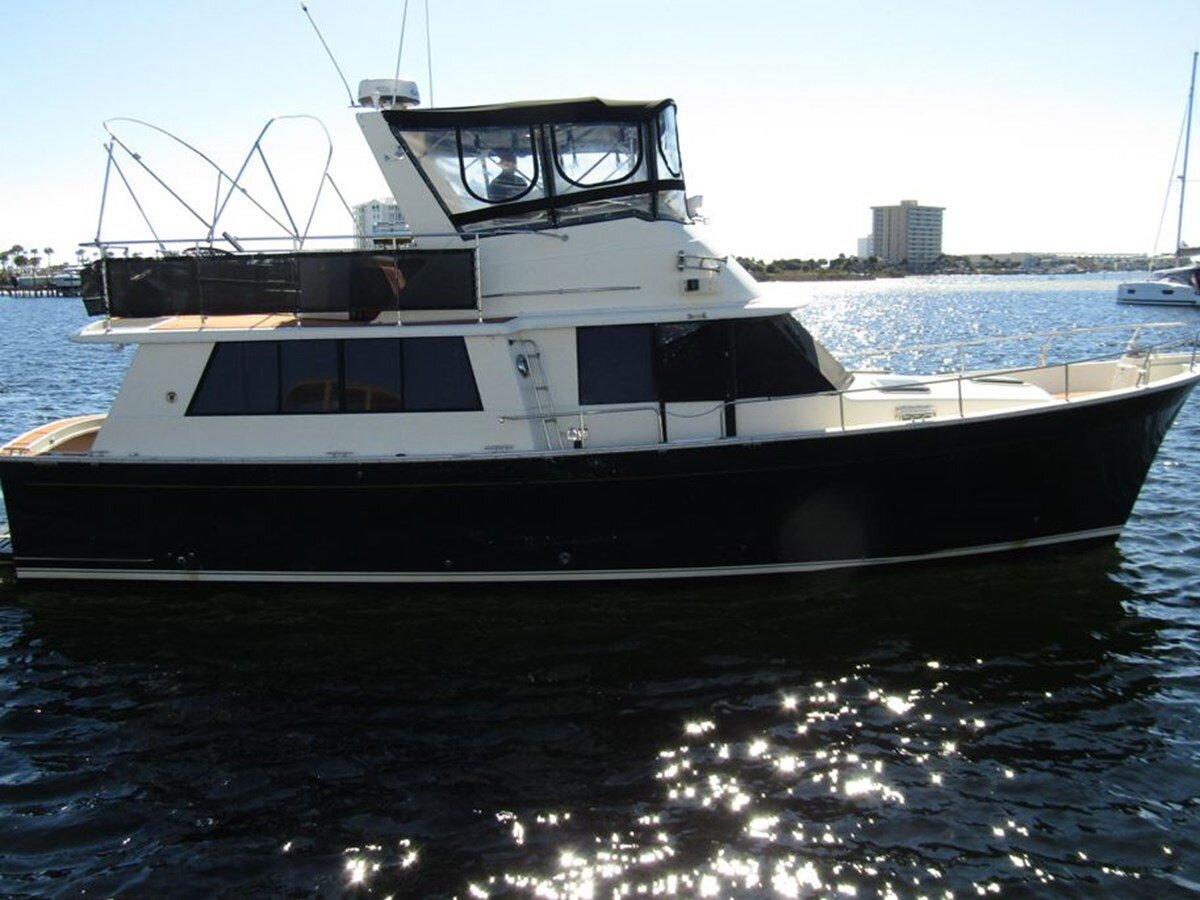 1981-mainship-40-46895a