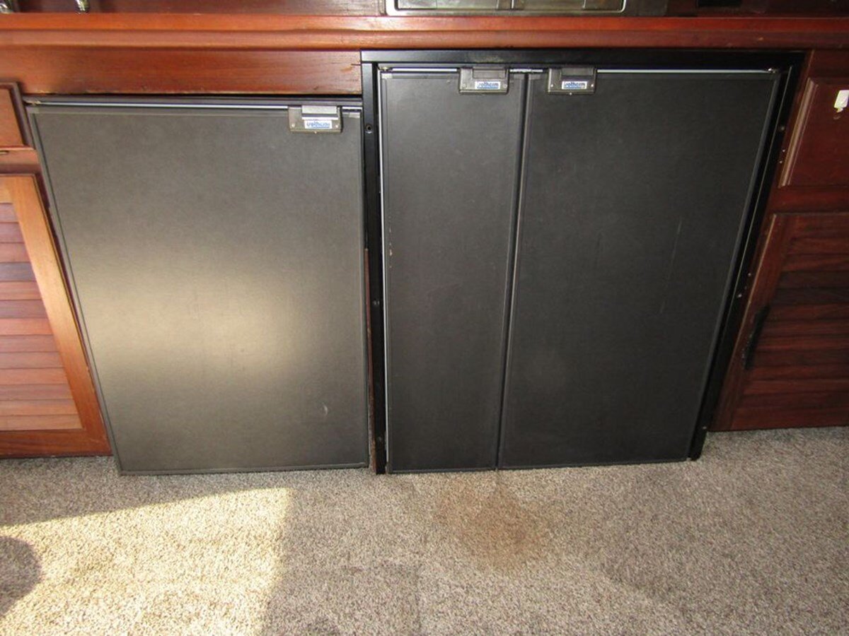 1981-mainship-40-46895a