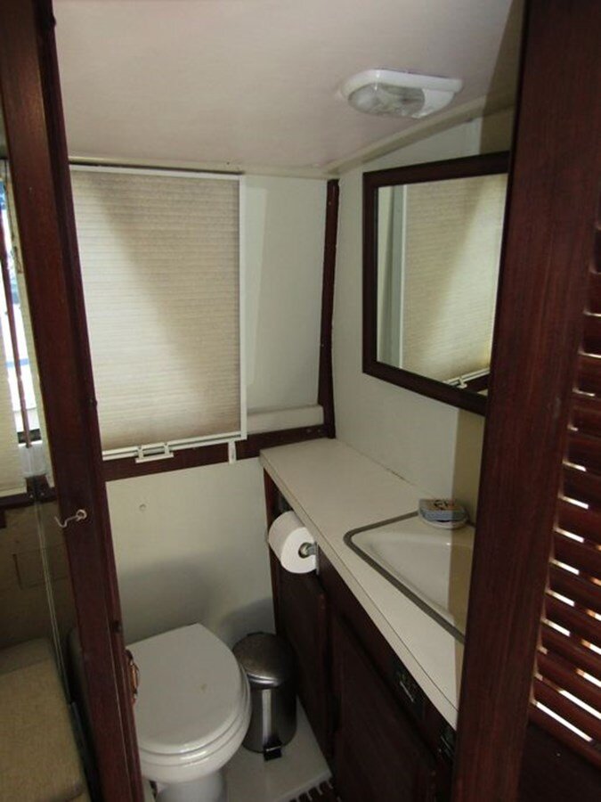 1981-mainship-40-46895a