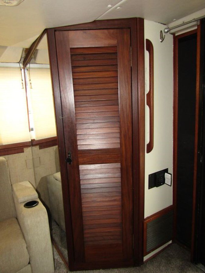 1981-mainship-40-46895a