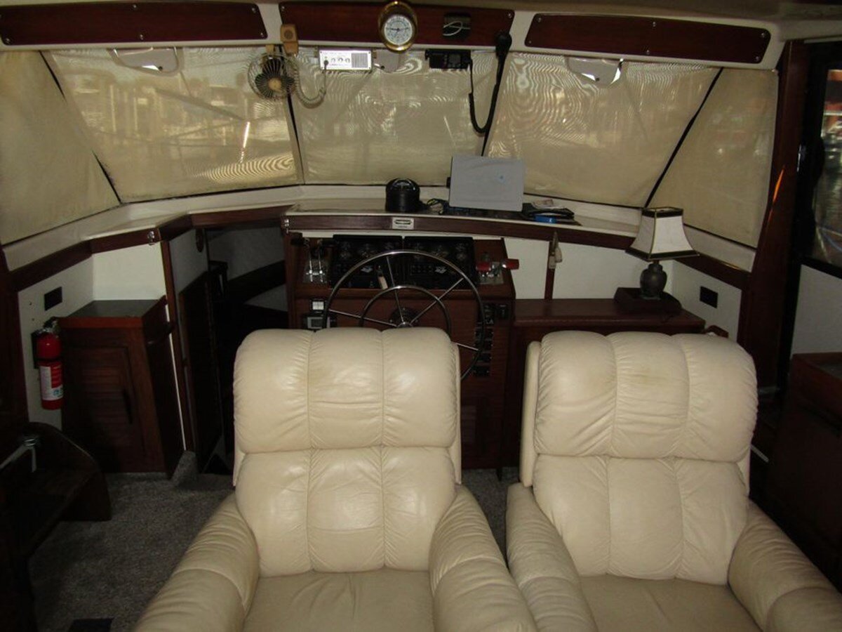 1981-mainship-40-46895a