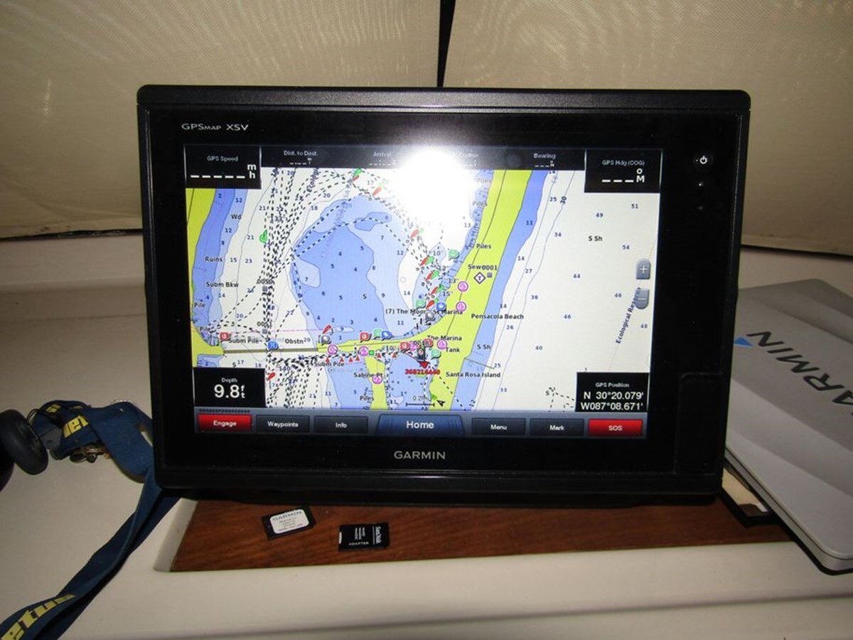 1981-mainship-40-46895a