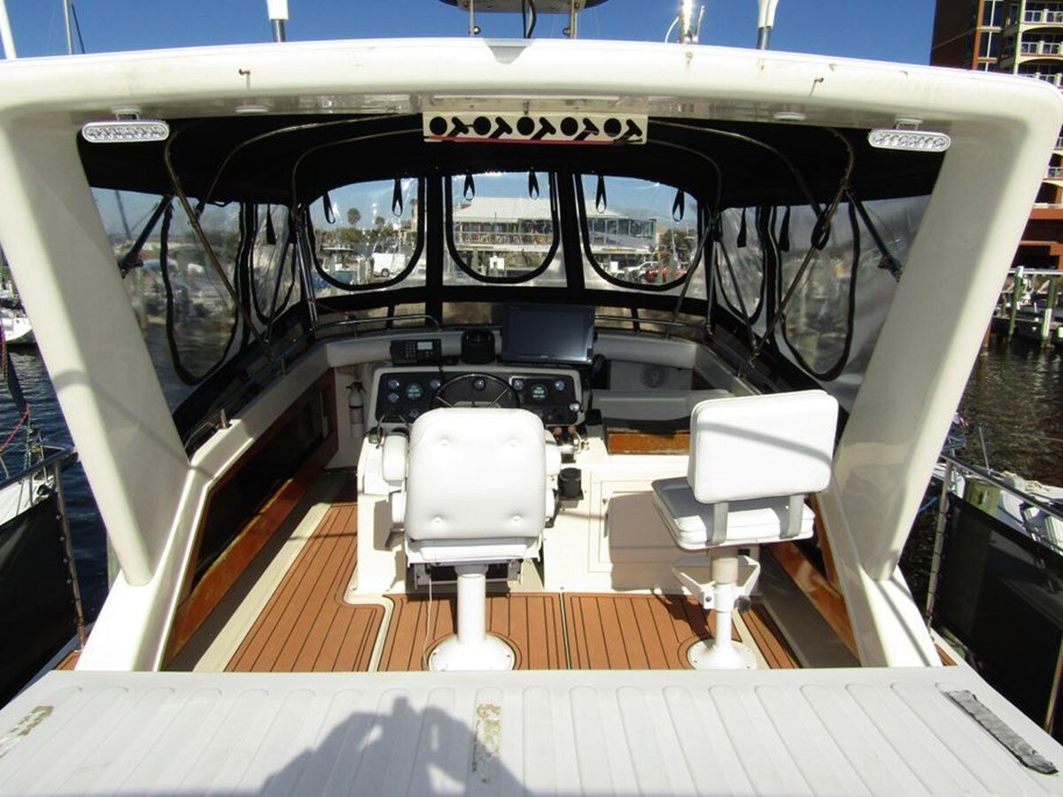 1981-mainship-40-46895a