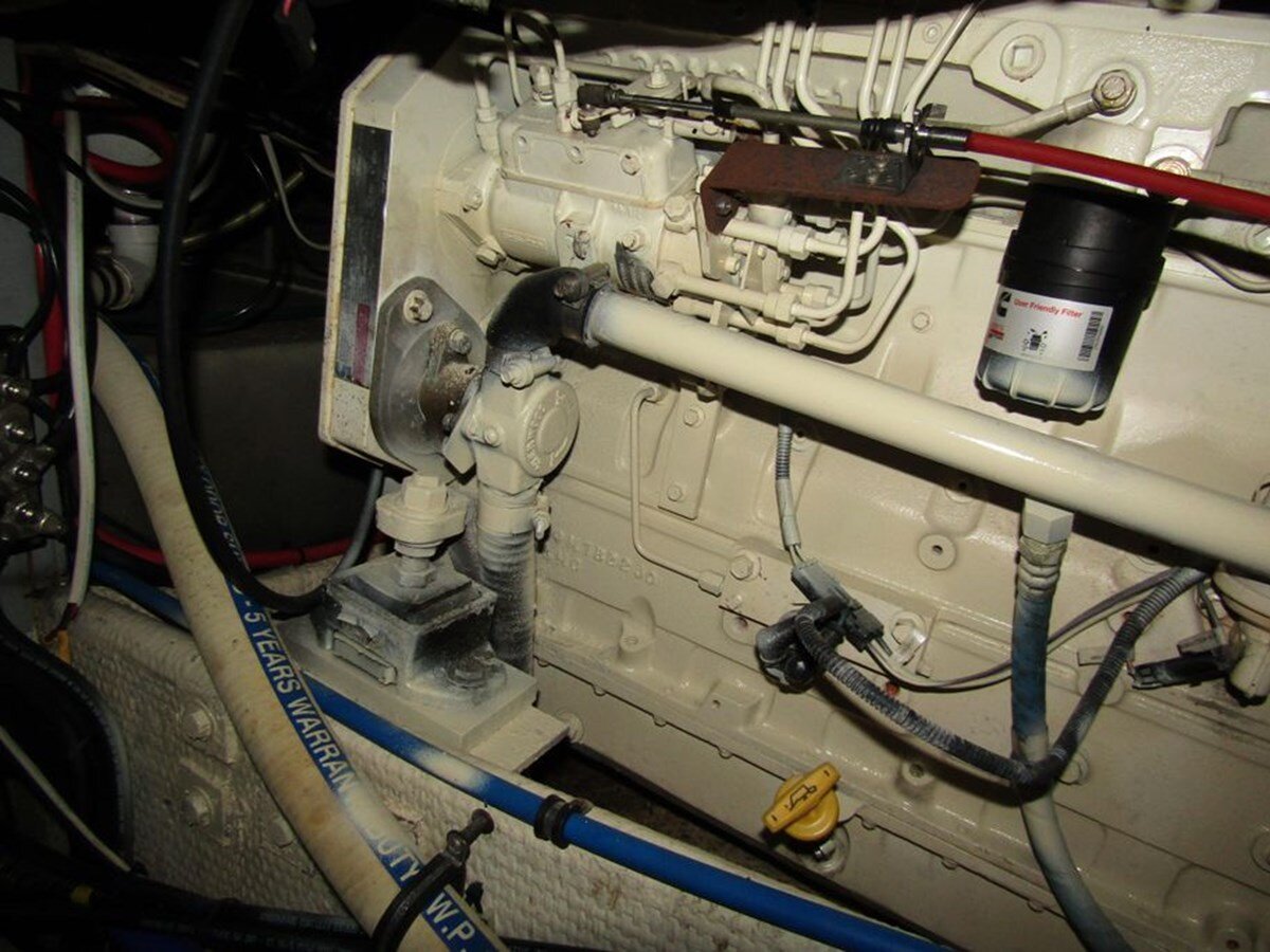 1981-mainship-40-46895a