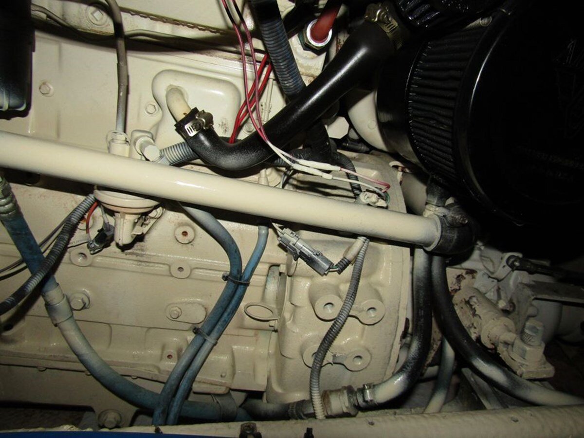 1981-mainship-40-46895a