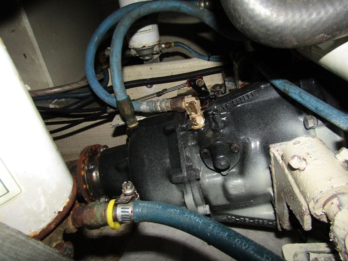 1981-mainship-40-46895a