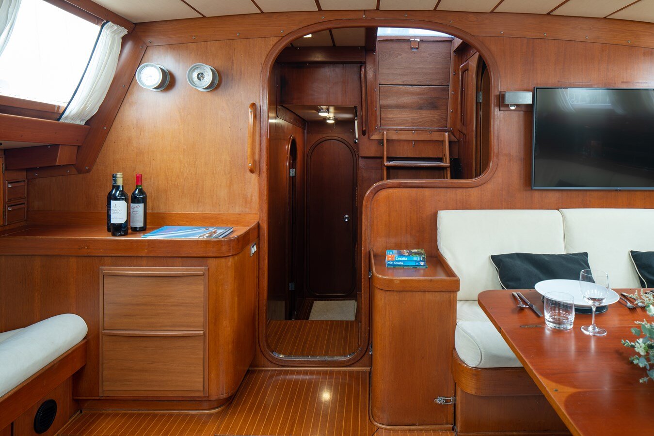 1981 NAUTOR SWAN 76' 10