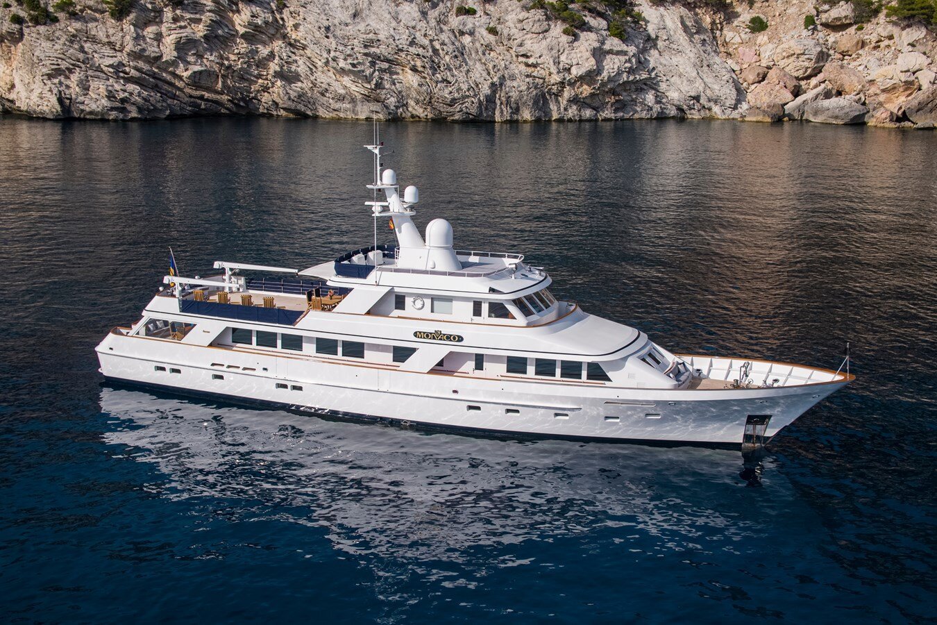 1982-feadship-124-1-9776a7