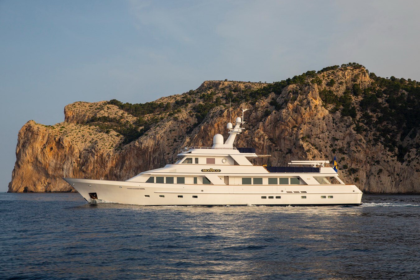 1982-feadship-124-1-9776a7