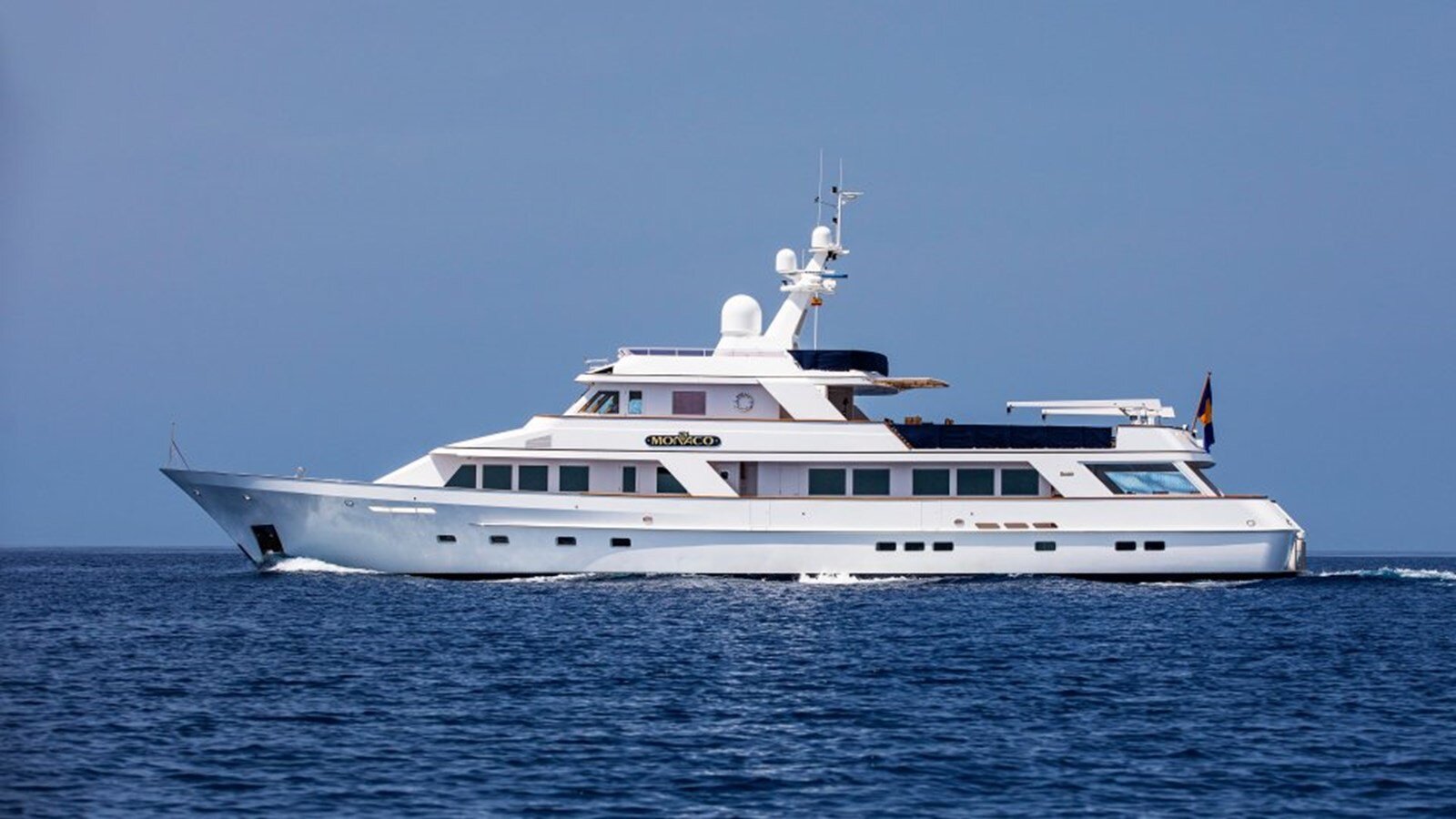 1982 FEADSHIP 124' 5