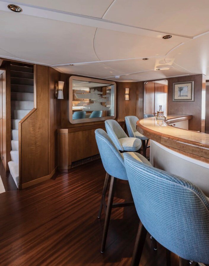 1982 FEADSHIP 137' 2