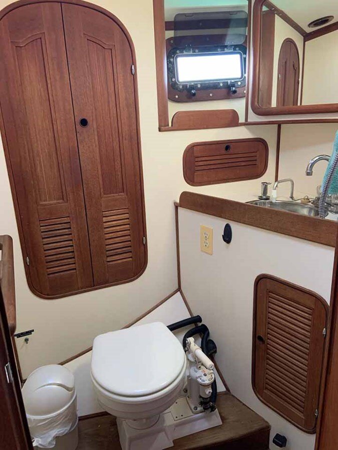 1982-norseman-yachts-44-7-02fad5