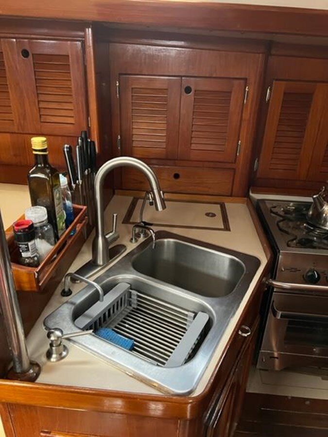 1983-bristol-yachts-45-94a476