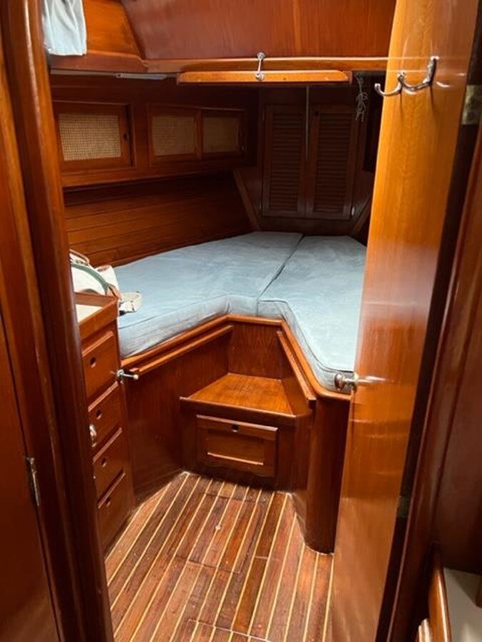 1983-bristol-yachts-45-94a476