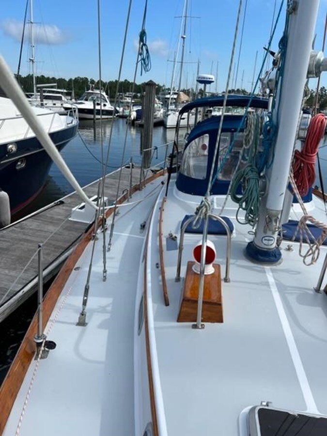 1983-bristol-yachts-45-94a476