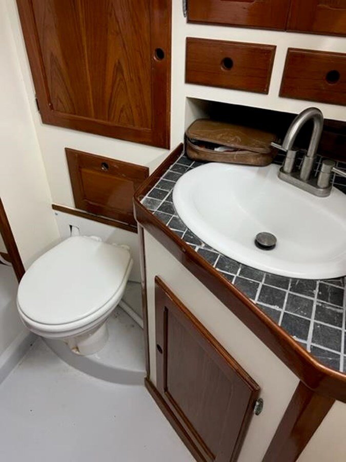 1983-bristol-yachts-45-94a476