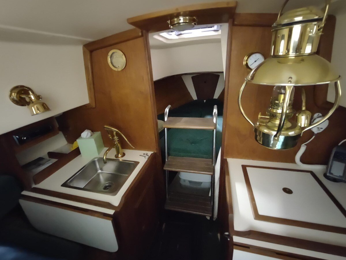 1983-cape-dory-22-4-3d3d33