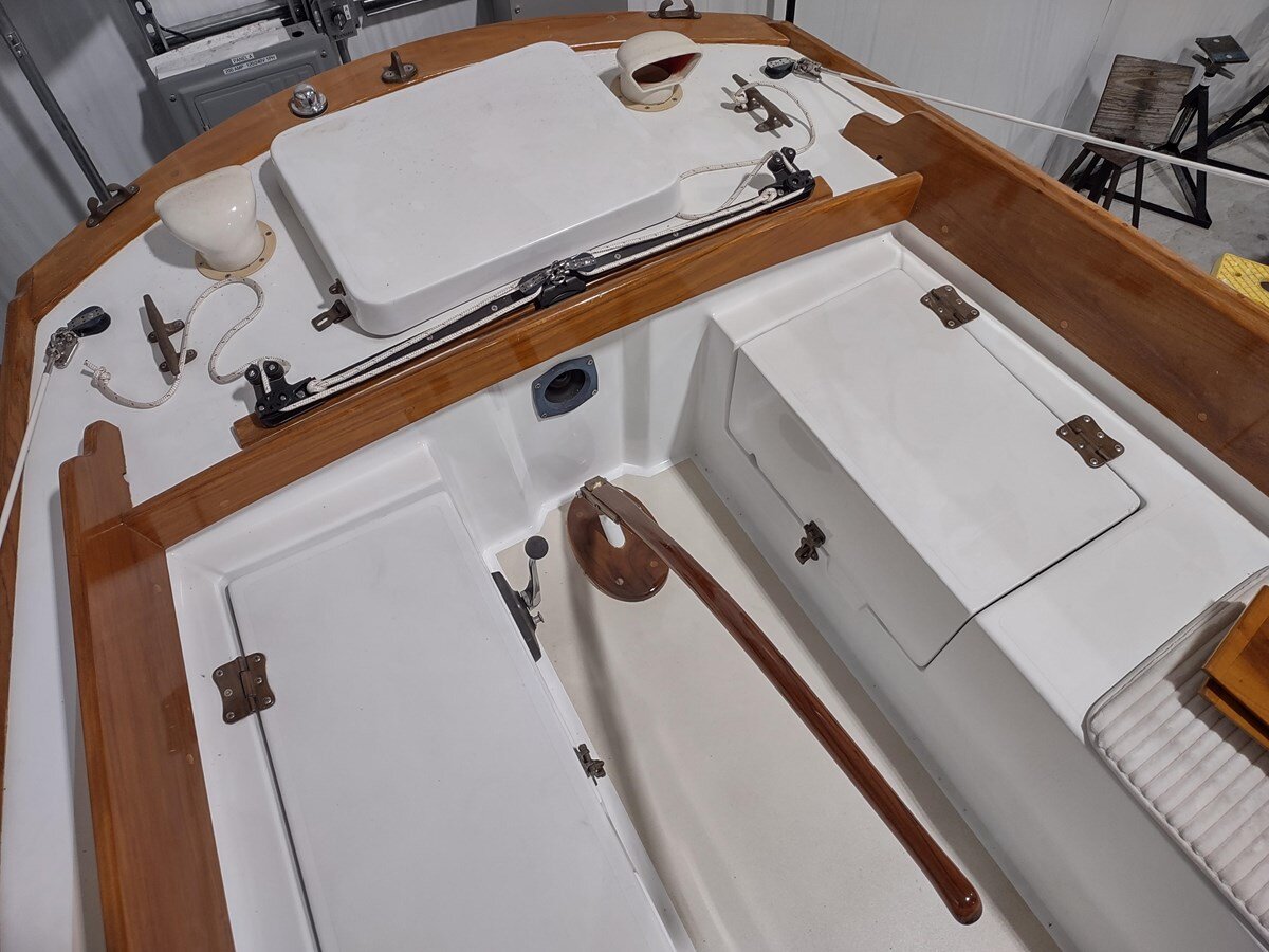 1983-cape-dory-22-4-3d3d33