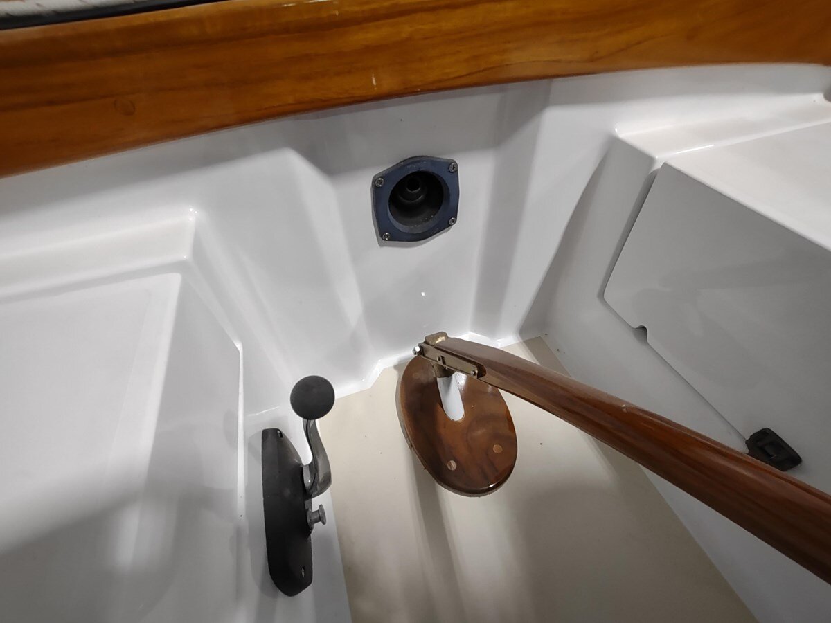 1983-cape-dory-22-4-3d3d33