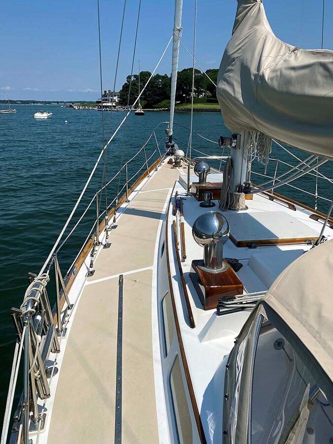 1983-hinckley-42-1-cf4a2f