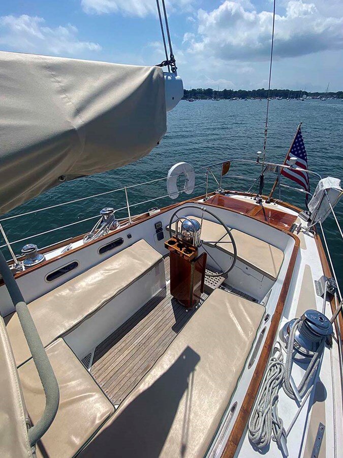 1983-hinckley-42-1-cf4a2f