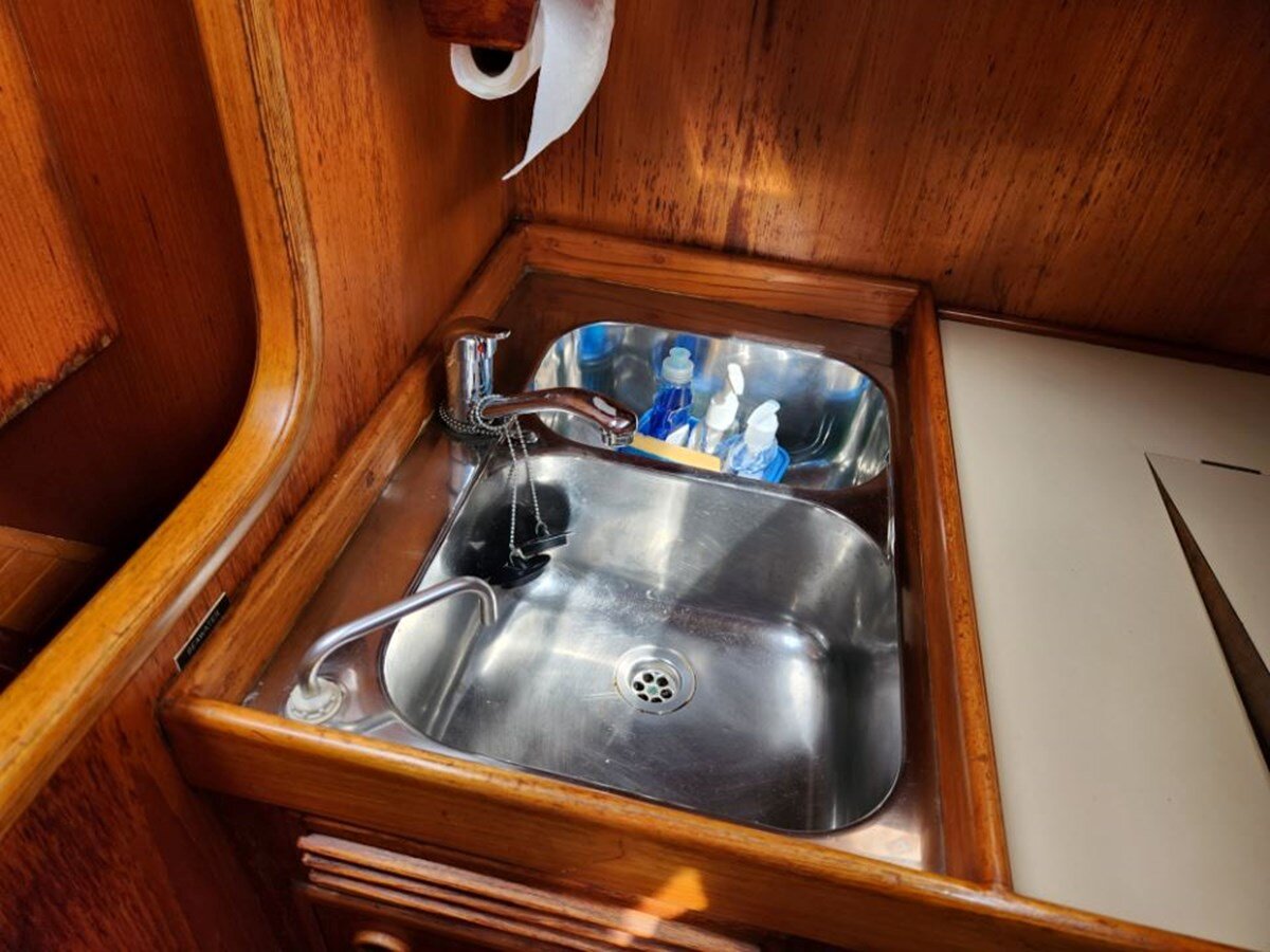 1983-nautor-swan-39-11-e57a75