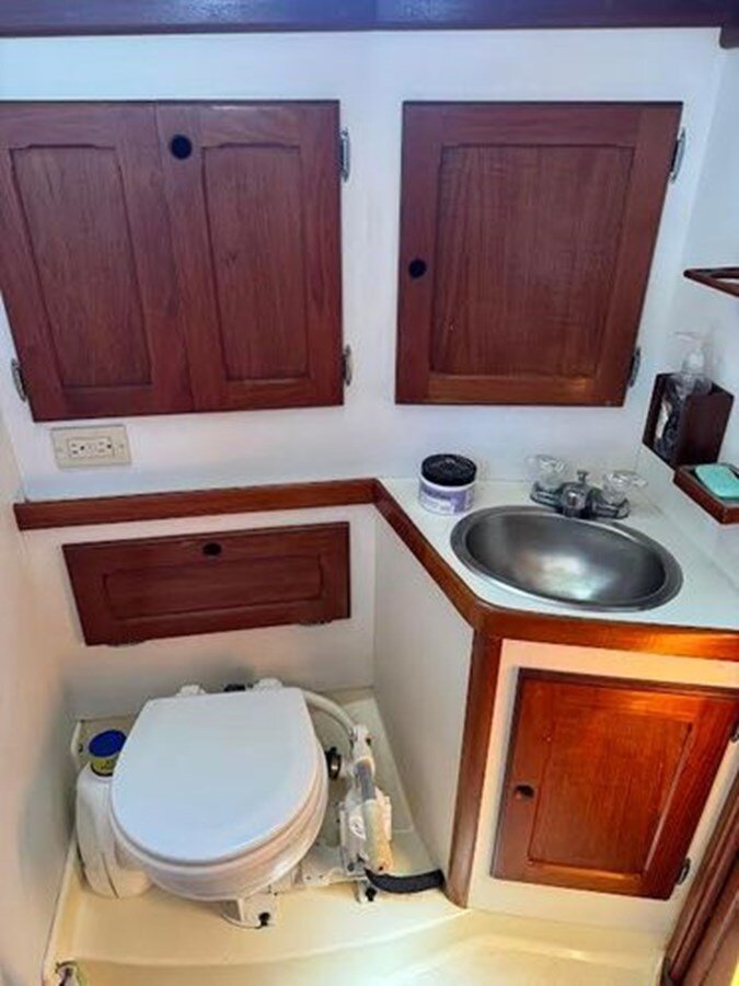 1984-bristol-yachts-31-37d972