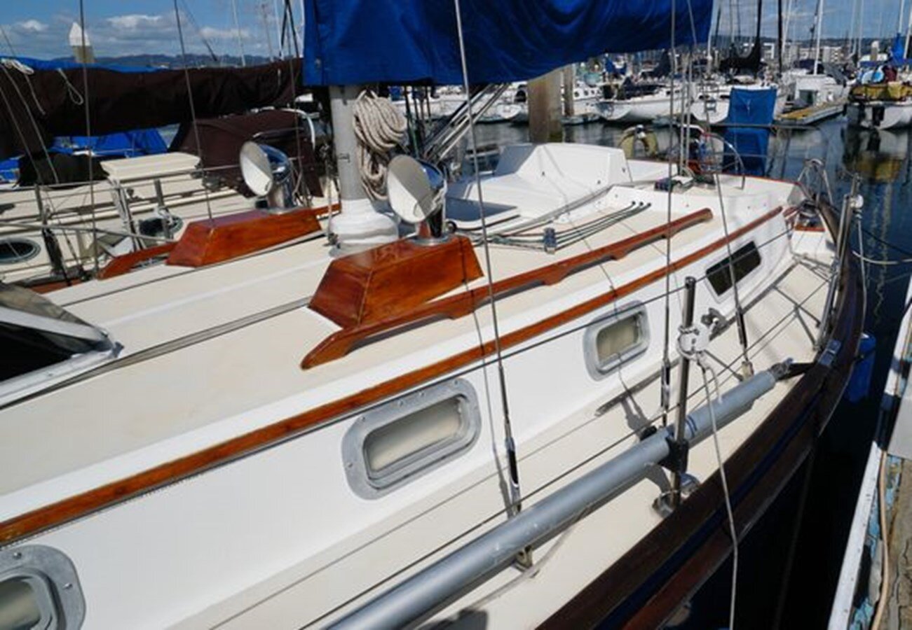 1984-bristol-yachts-31-37d972