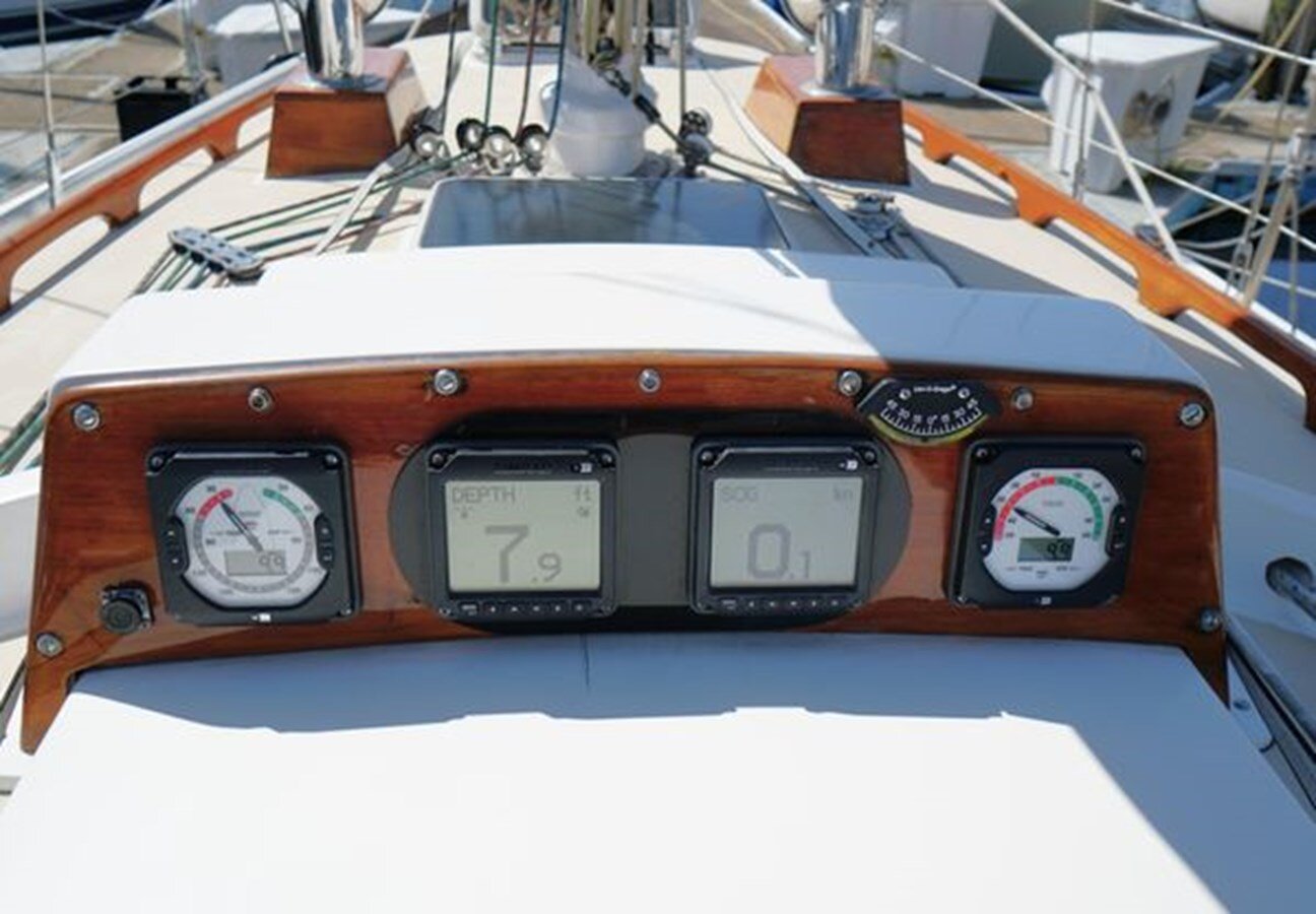 1984-bristol-yachts-31-37d972