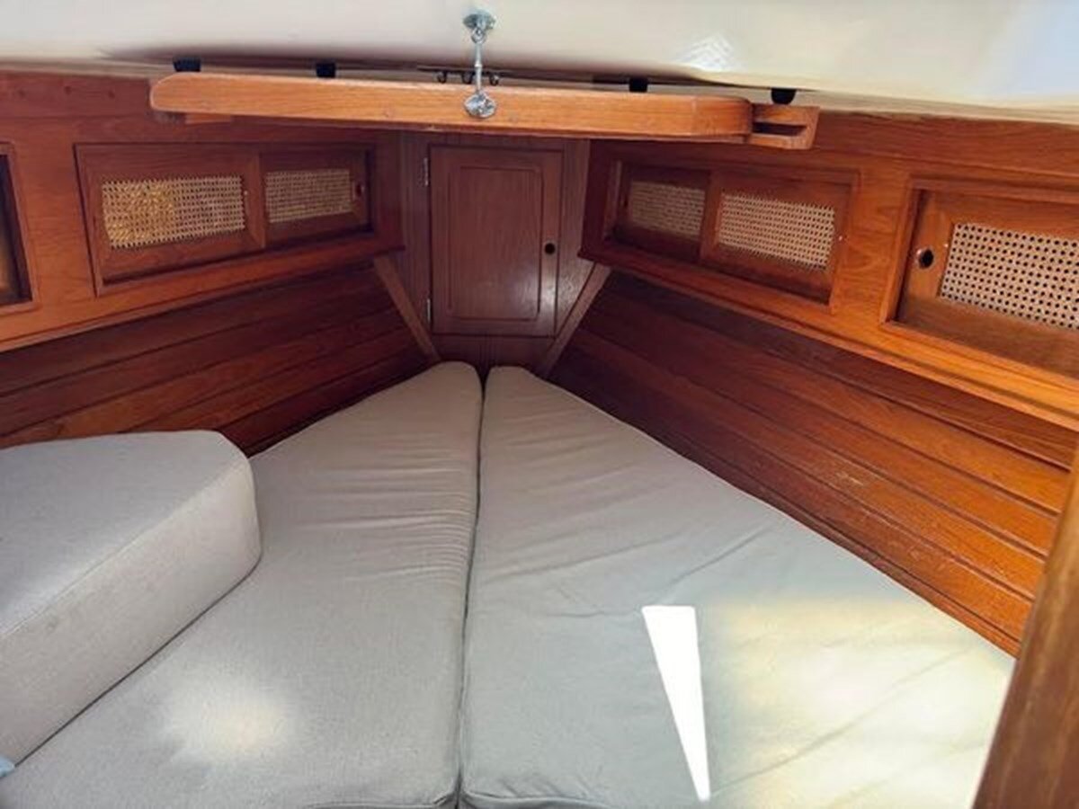 1984-bristol-yachts-31-37d972