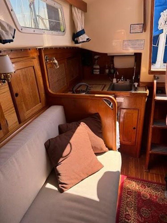 1984-bristol-yachts-31-37d972