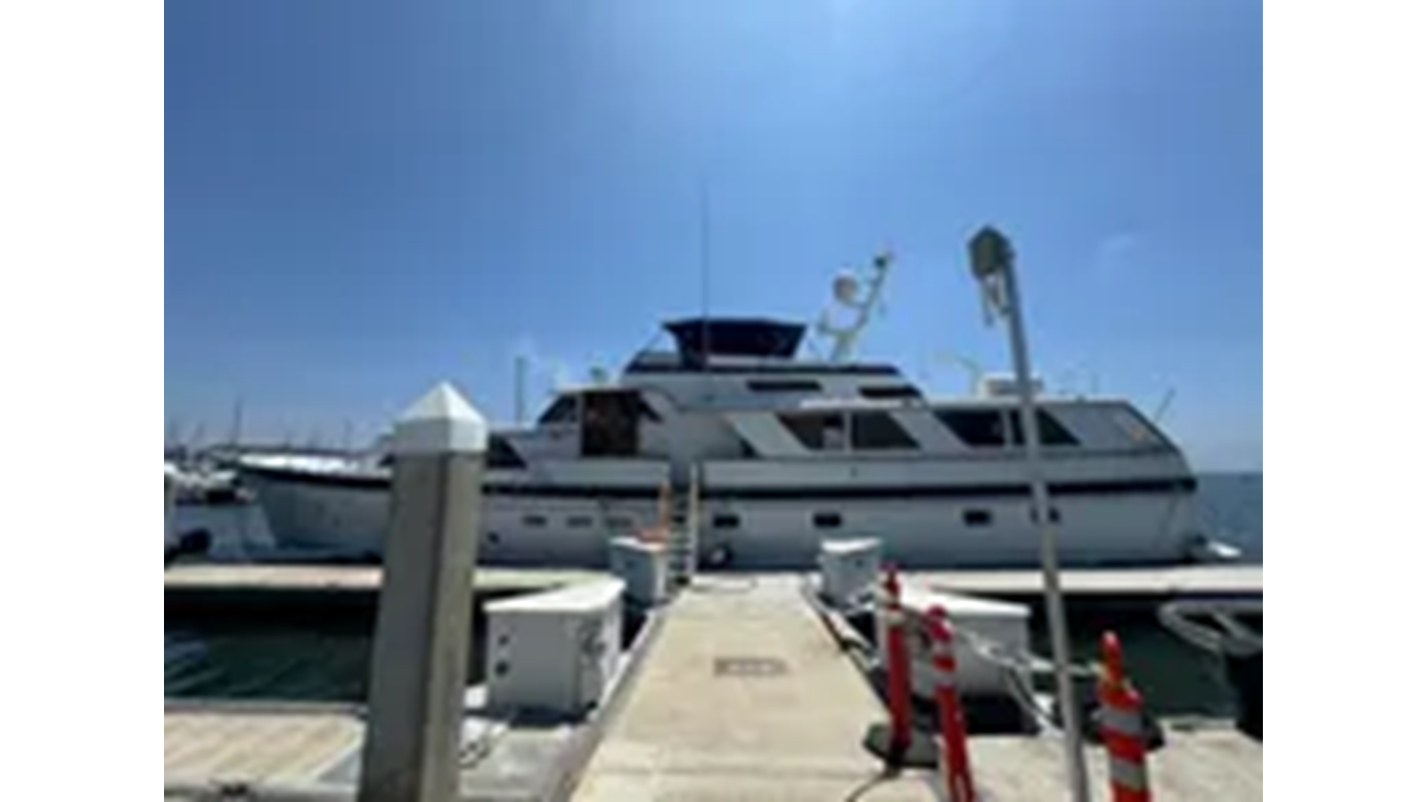 1984-burger-86-c44df0