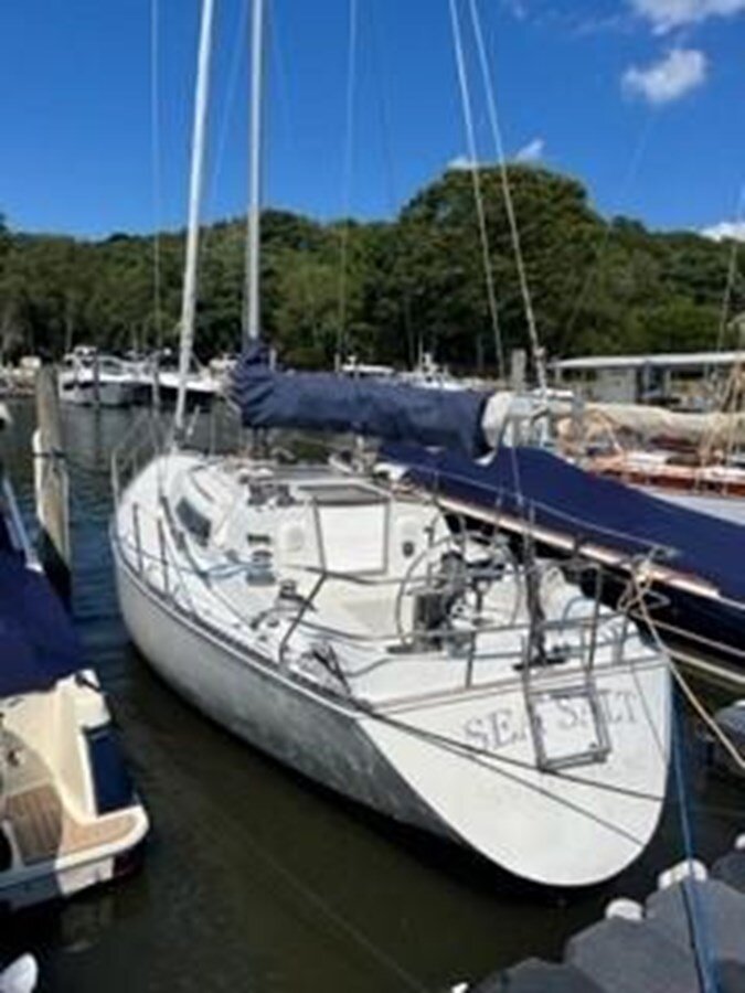 1984-cc-yachts-34-8-08517b