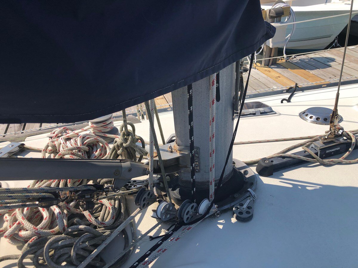 1984-cc-yachts-34-8-08517b