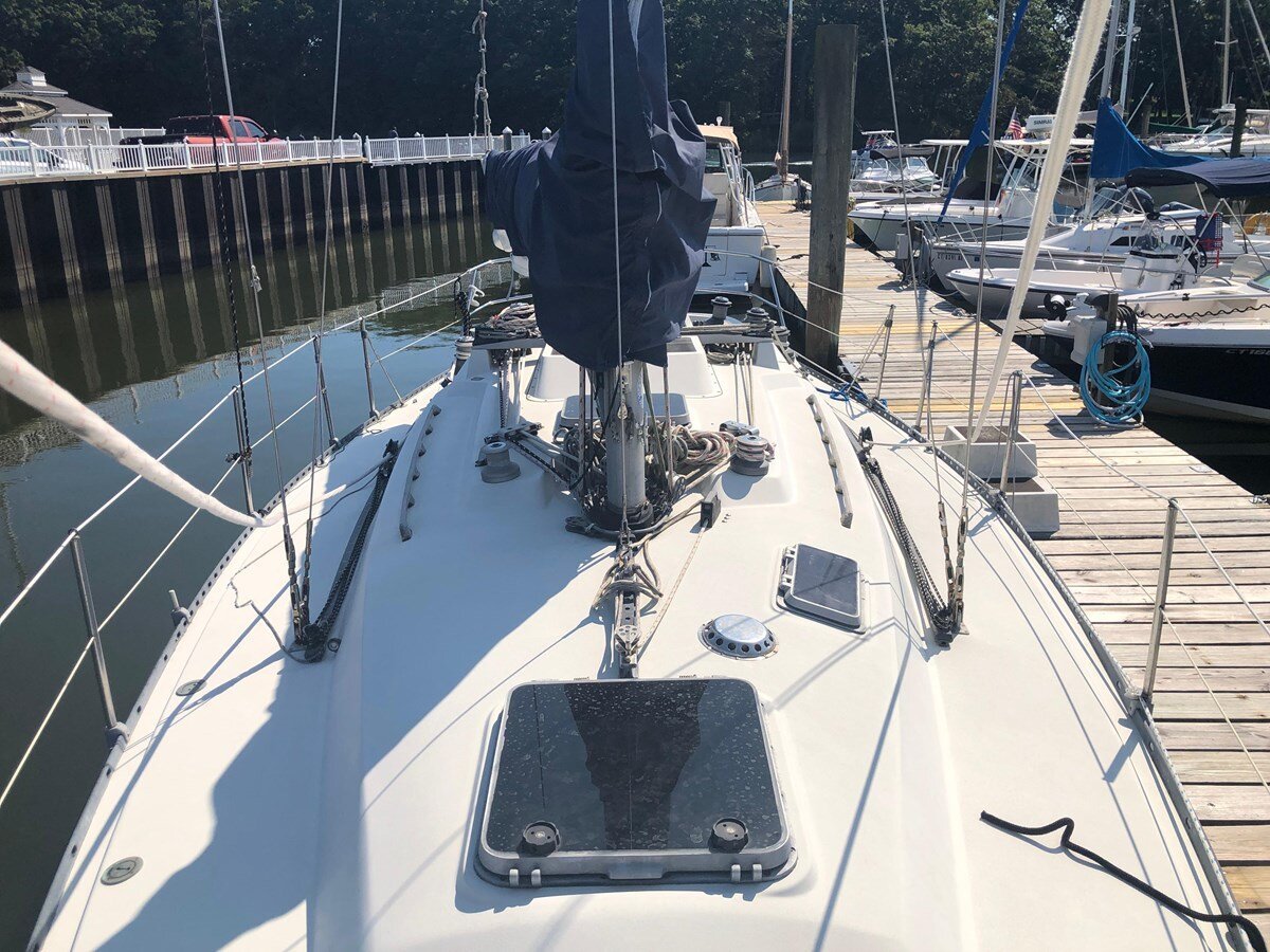 1984-cc-yachts-34-8-08517b