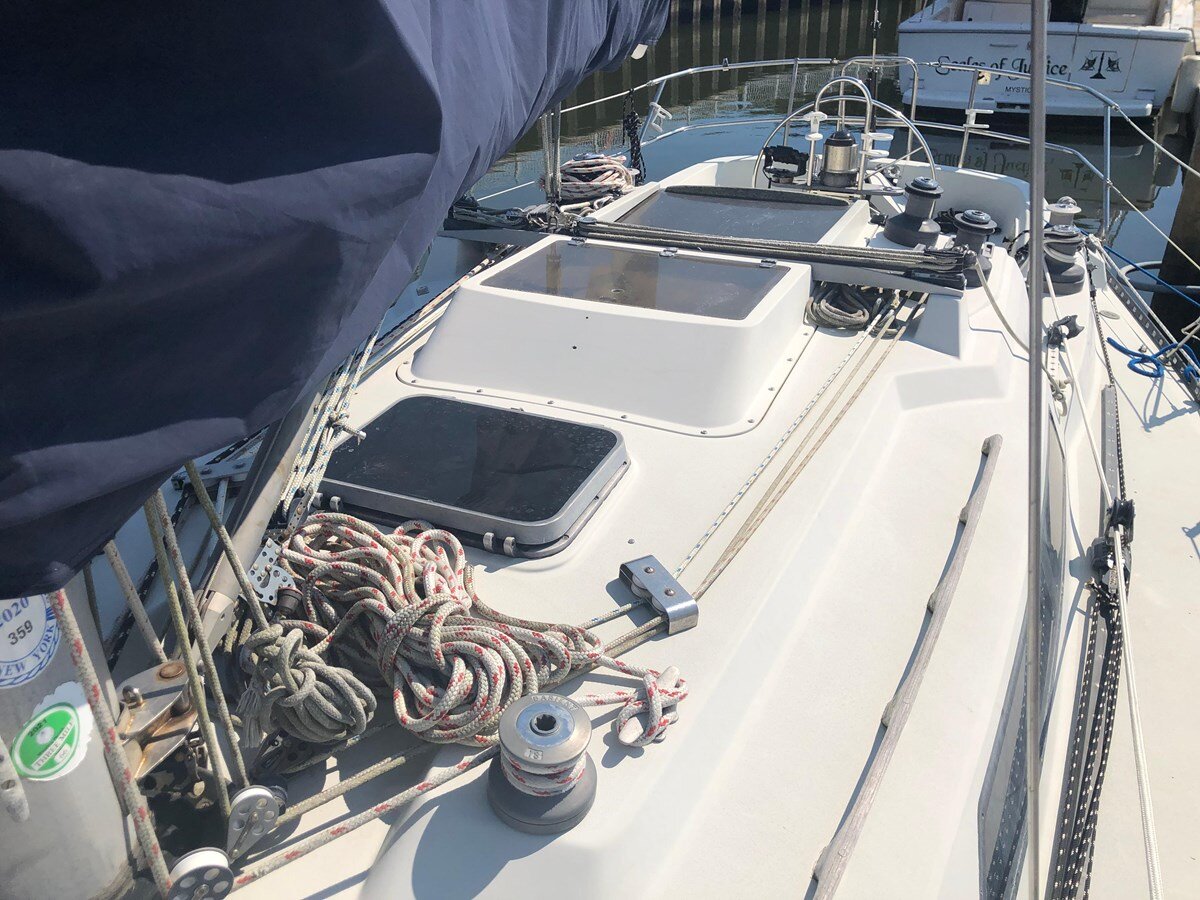 1984-cc-yachts-34-8-08517b