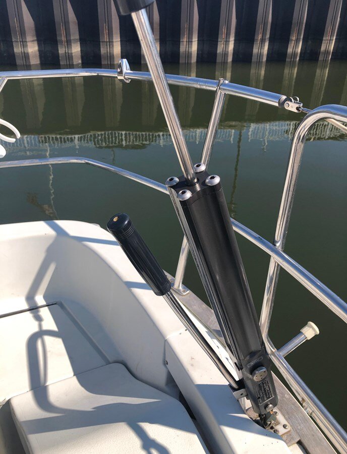 1984-cc-yachts-34-8-08517b