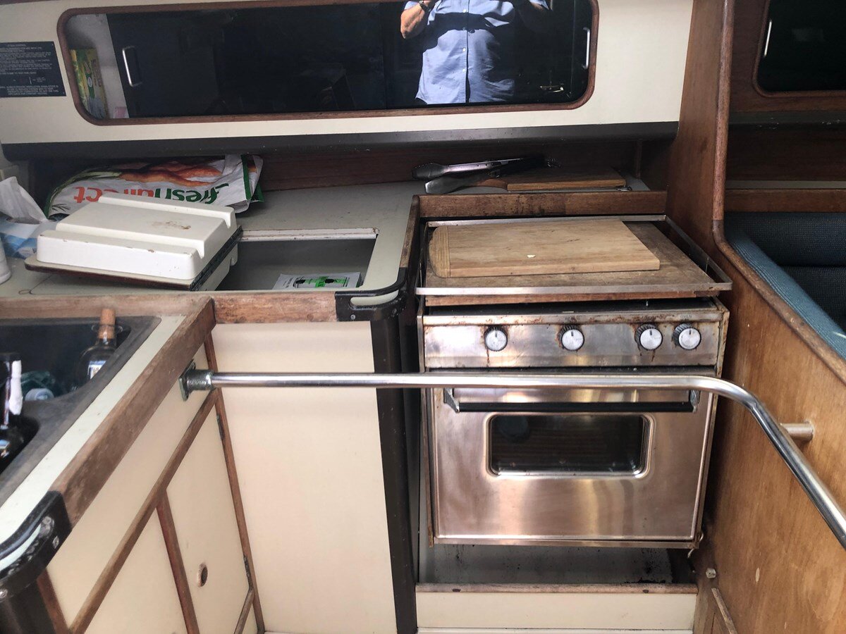 1984-cc-yachts-34-8-08517b