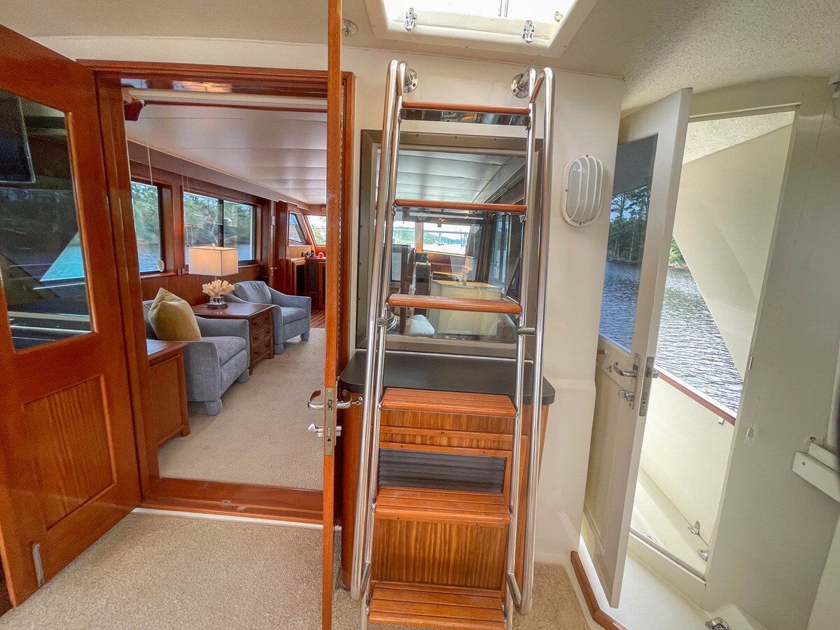 1984-hatteras-53-75fd50