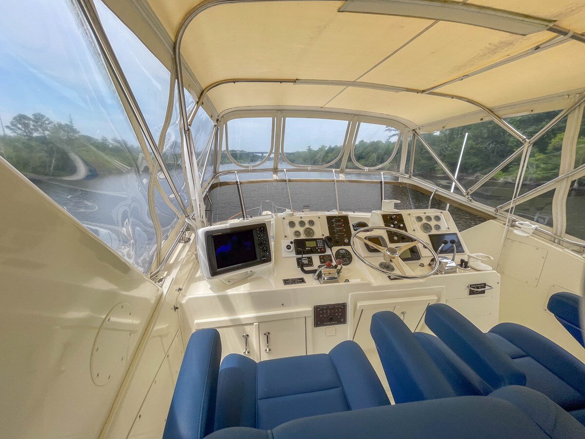 1984-hatteras-53-75fd50