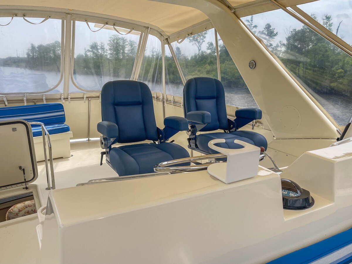 1984-hatteras-53-75fd50