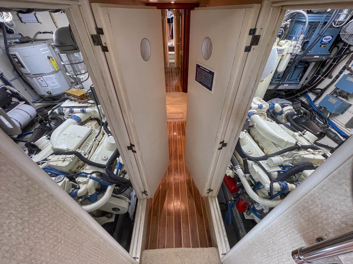 1984-hatteras-53-75fd50