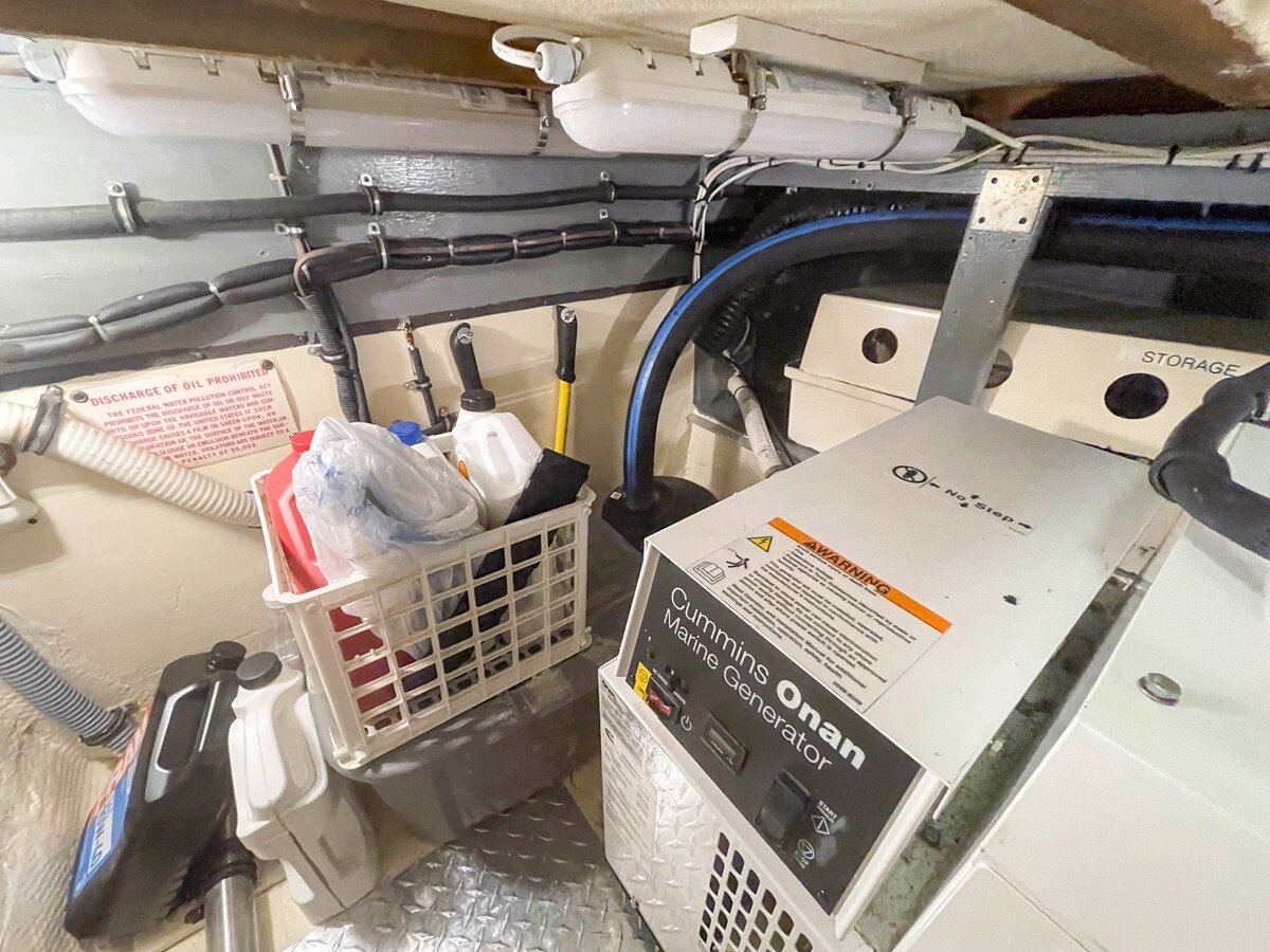 1984-hatteras-53-75fd50