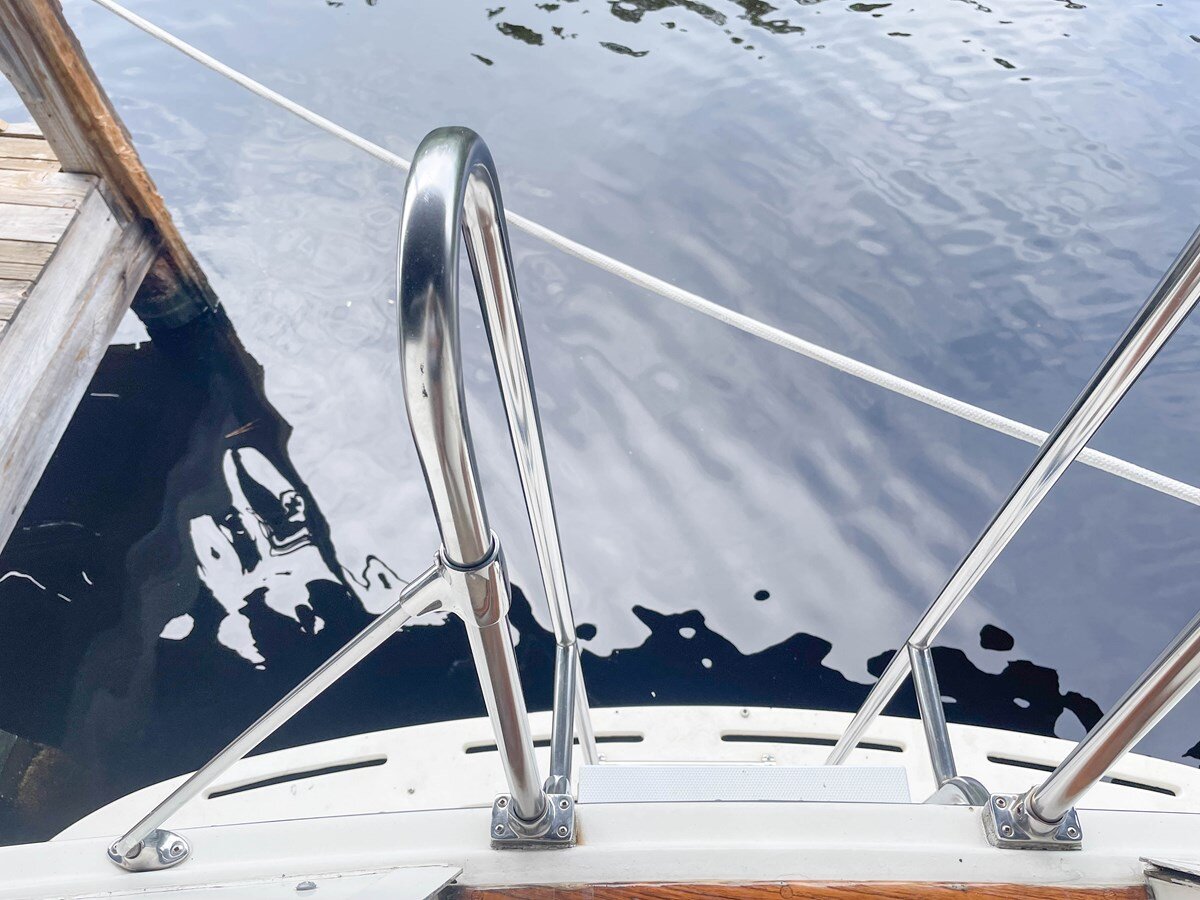 1984-hatteras-53-75fd50