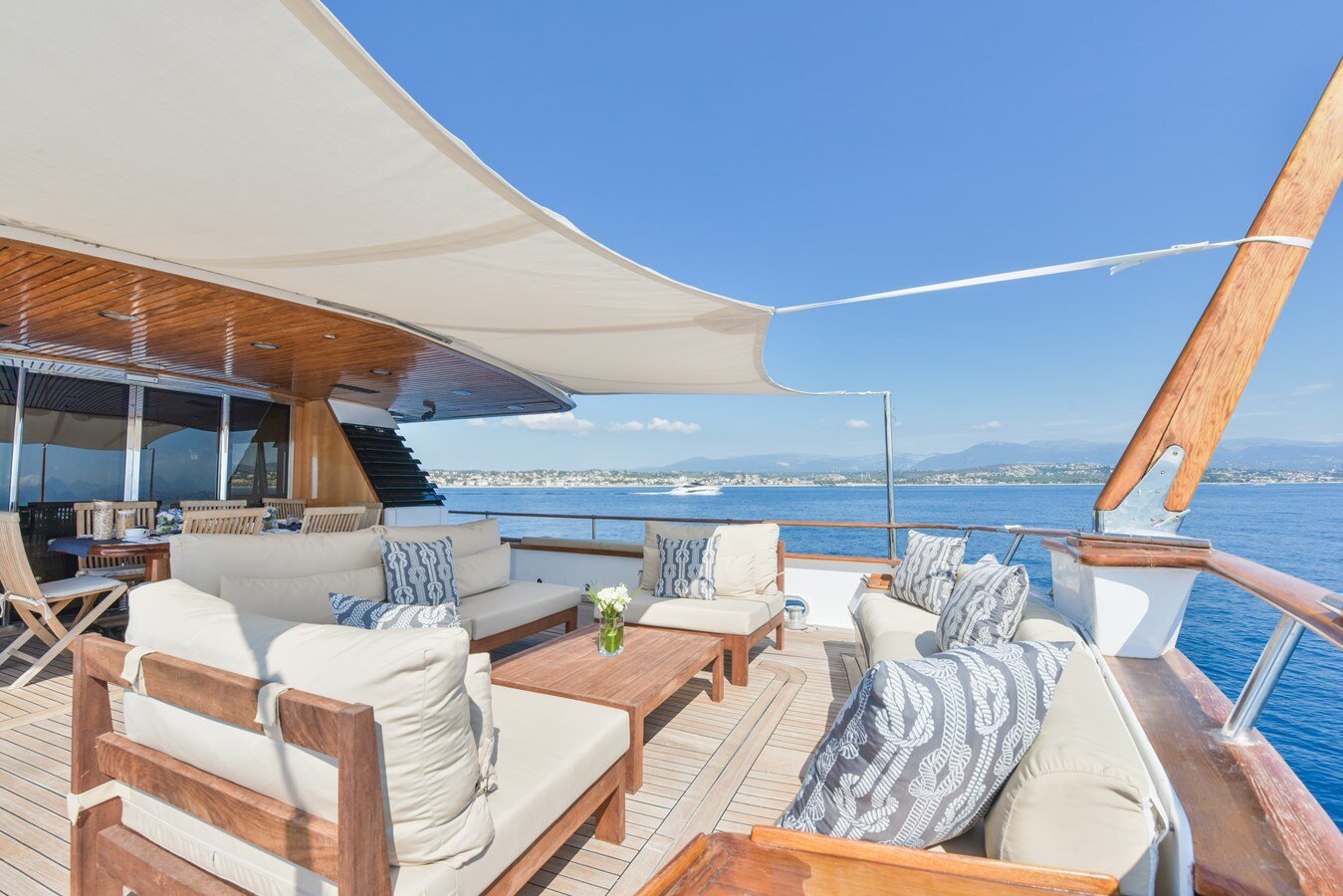 1984 W.A. SOUTER & SONS 111' 7